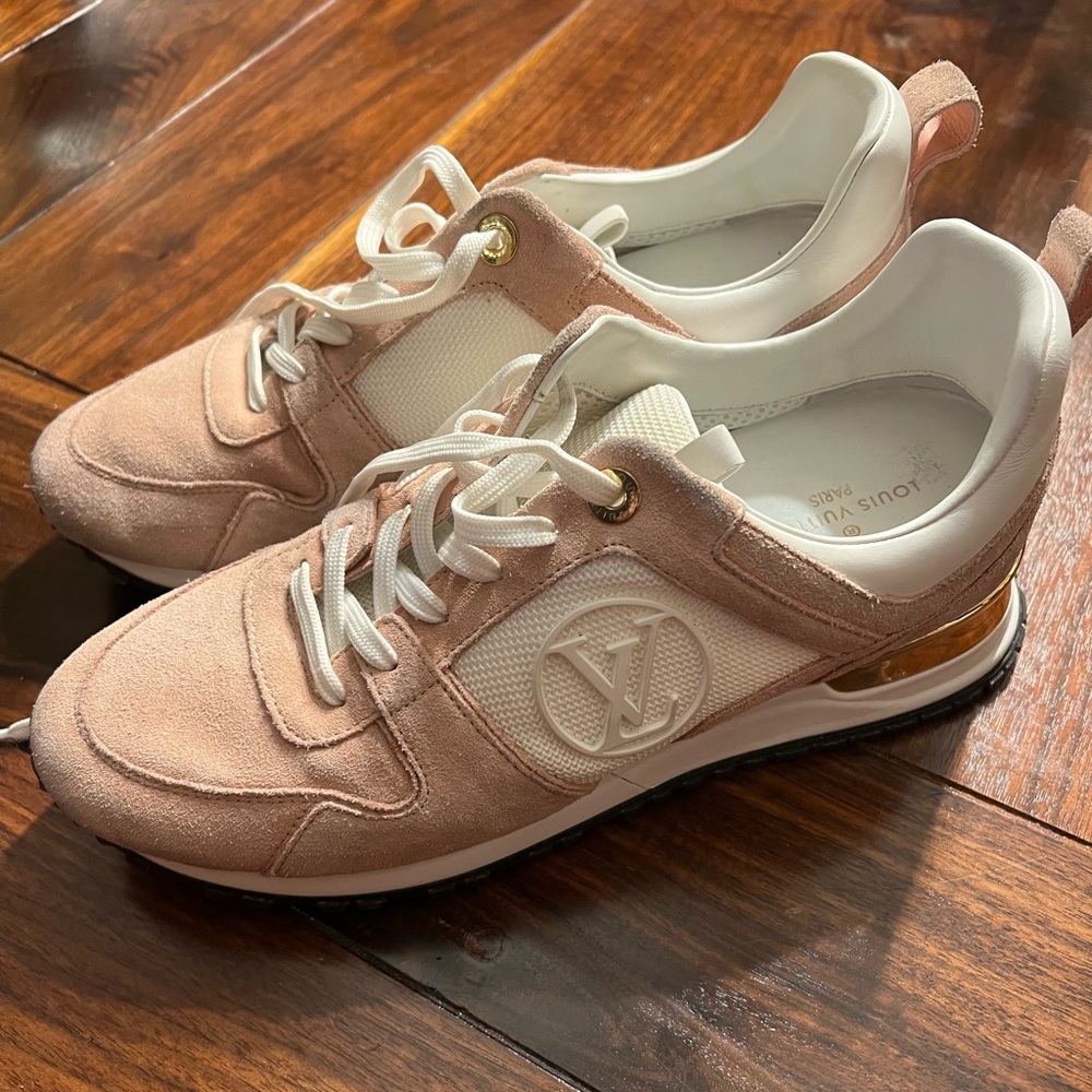 Louis Vuitton pink sneakers - Iike new amazing condition